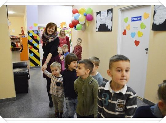 Pierwszy dzień ferii zimowych w przedszkolu- zabawa walentynkowa